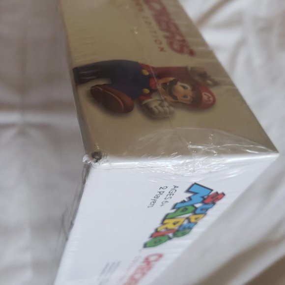 Super Mario Brothers Luigi Checkers Collector's Edition Board Game USAopoly 2012 - Picture 4 of 4